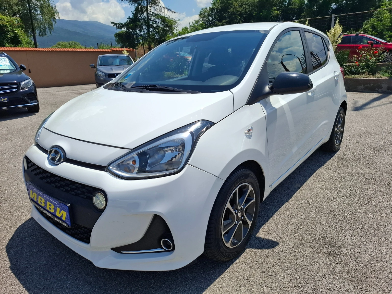 Hyundai I10 AVTOMATIK, снимка 13 - Автомобили и джипове - 55127695
