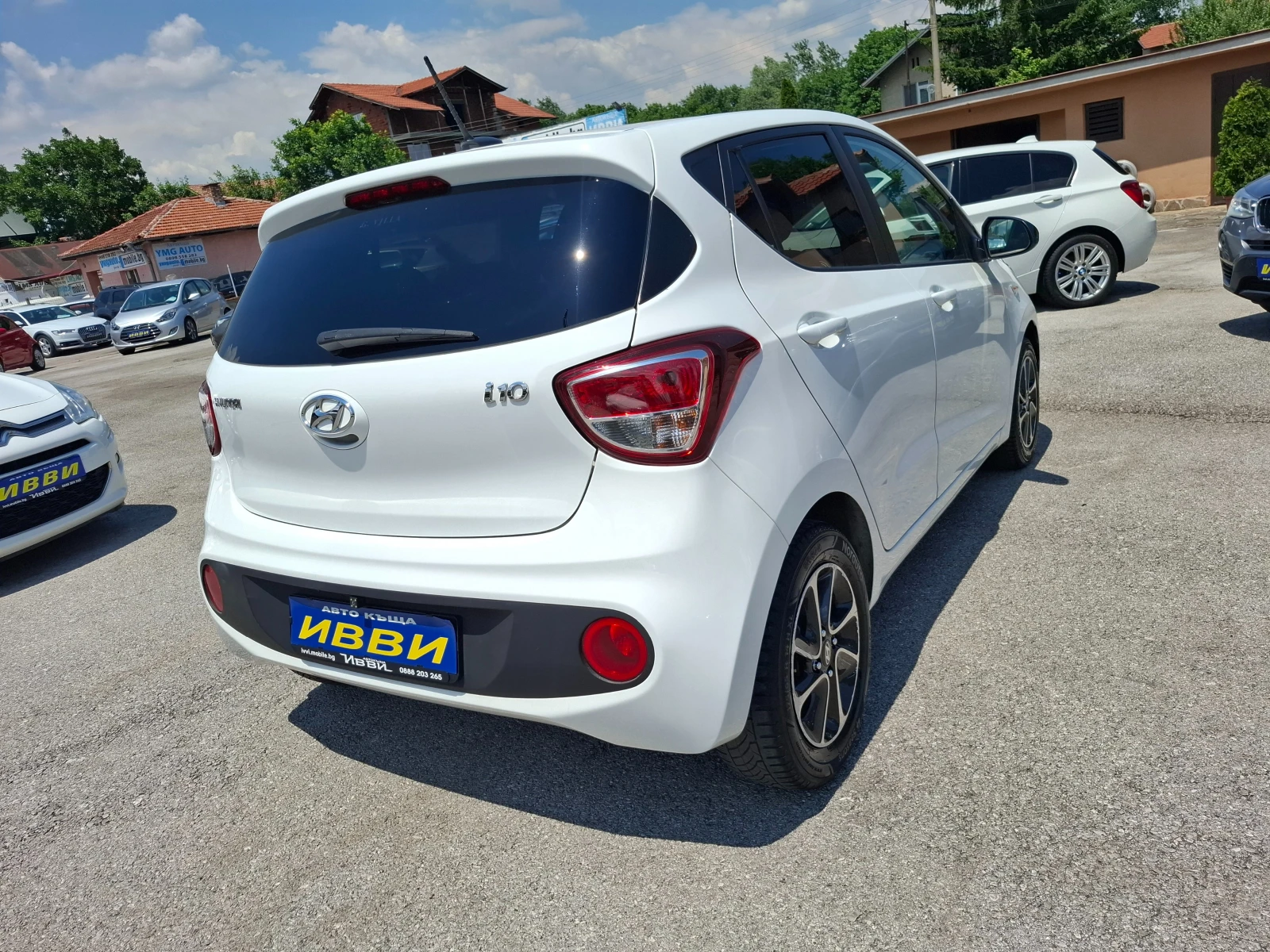 Hyundai I10 AVTOMATIK, снимка 4 - Автомобили и джипове - 55127695