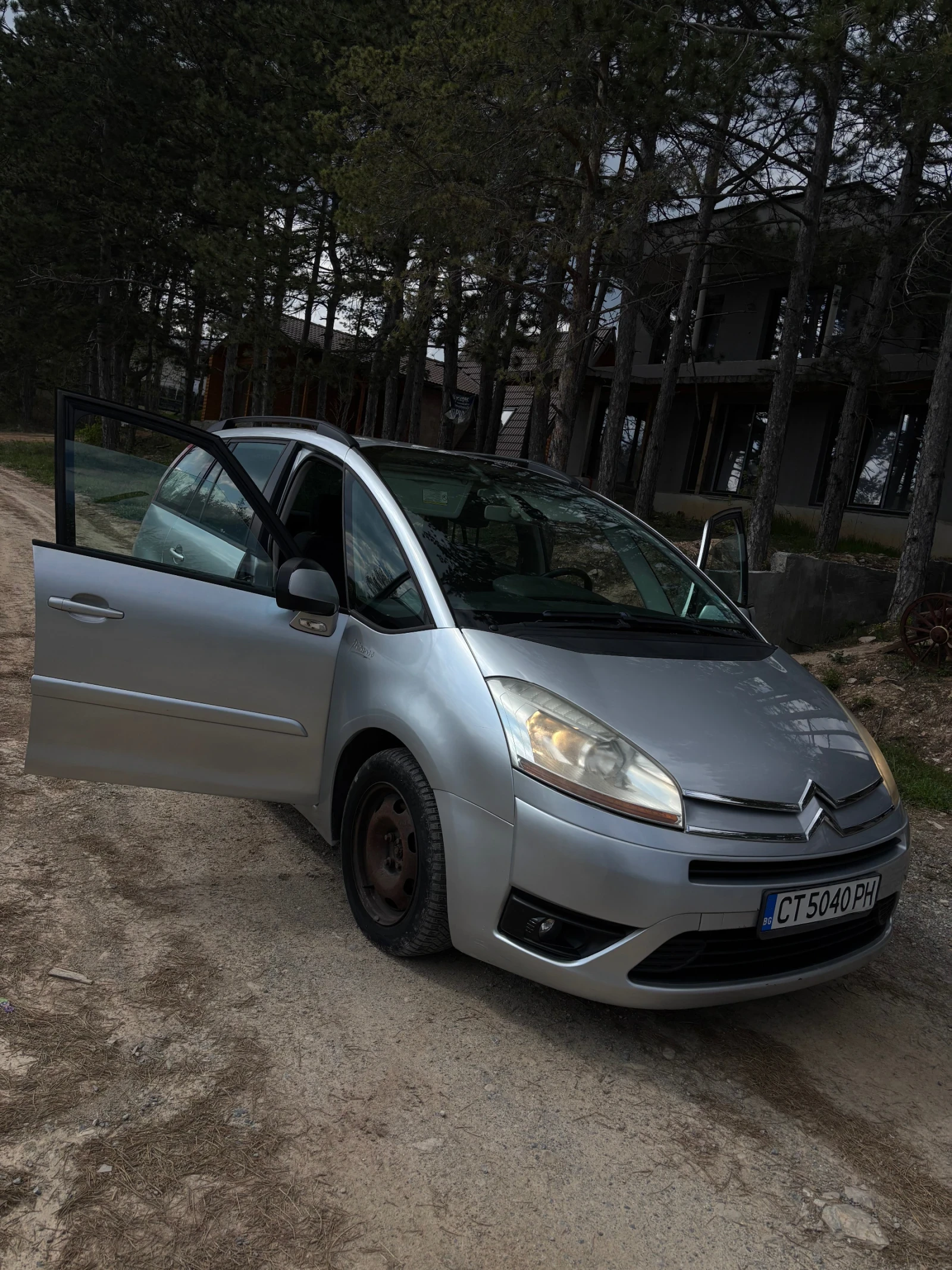 Citroen Grand C4 Picasso, снимка 2 - Автомобили и джипове - 55182092