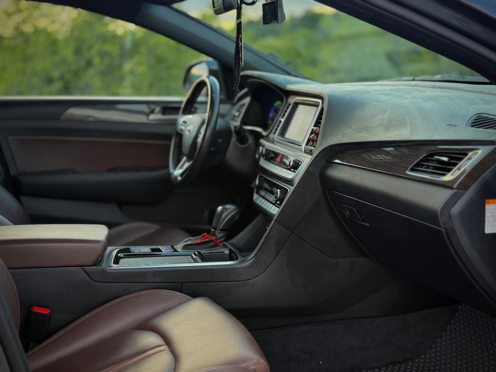 Hyundai Sonata, снимка 10 - Автомобили и джипове - 55384128