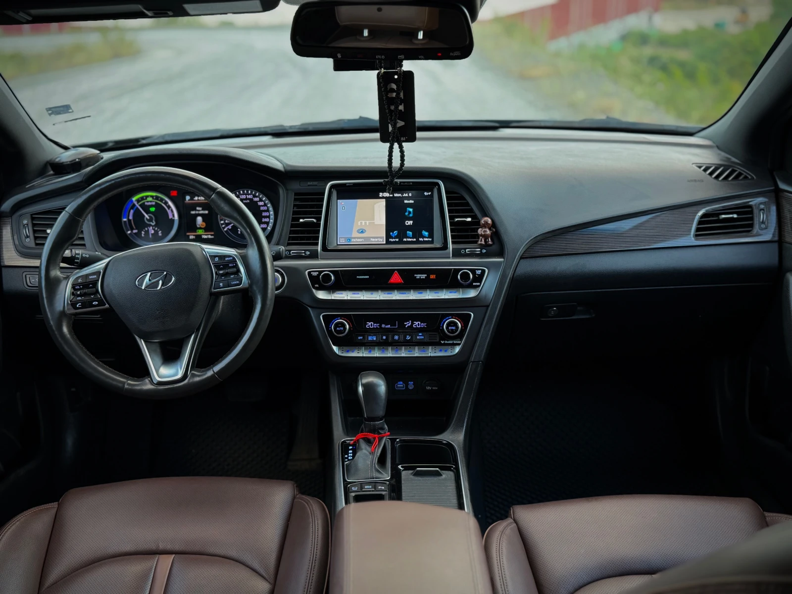 Hyundai Sonata, снимка 8 - Автомобили и джипове - 55384128