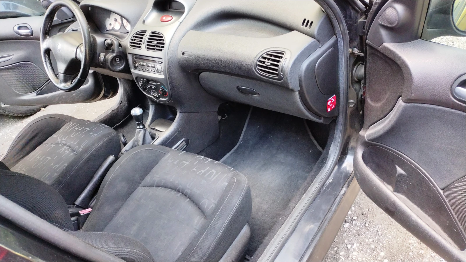 Peugeot 206 SW, снимка 4 - Автомобили и джипове - 56073297