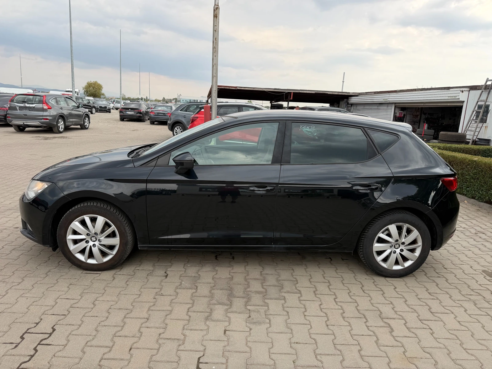 Seat Leon 1.6TDI NAVI EURO 5, снимка 9 - Автомобили и джипове - 56165939