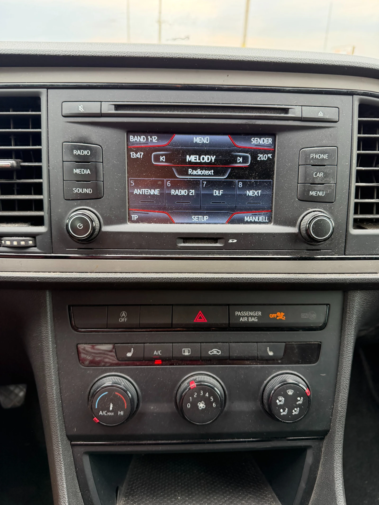 Seat Leon 1.6TDI NAVI EURO 5, снимка 12 - Автомобили и джипове - 56165939