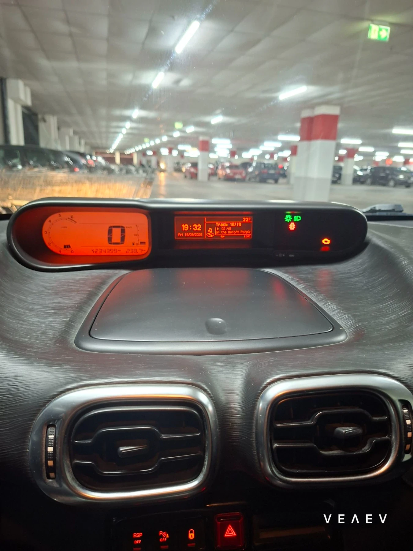 Citroen C3 Picasso, снимка 8 - Автомобили и джипове - 56446710