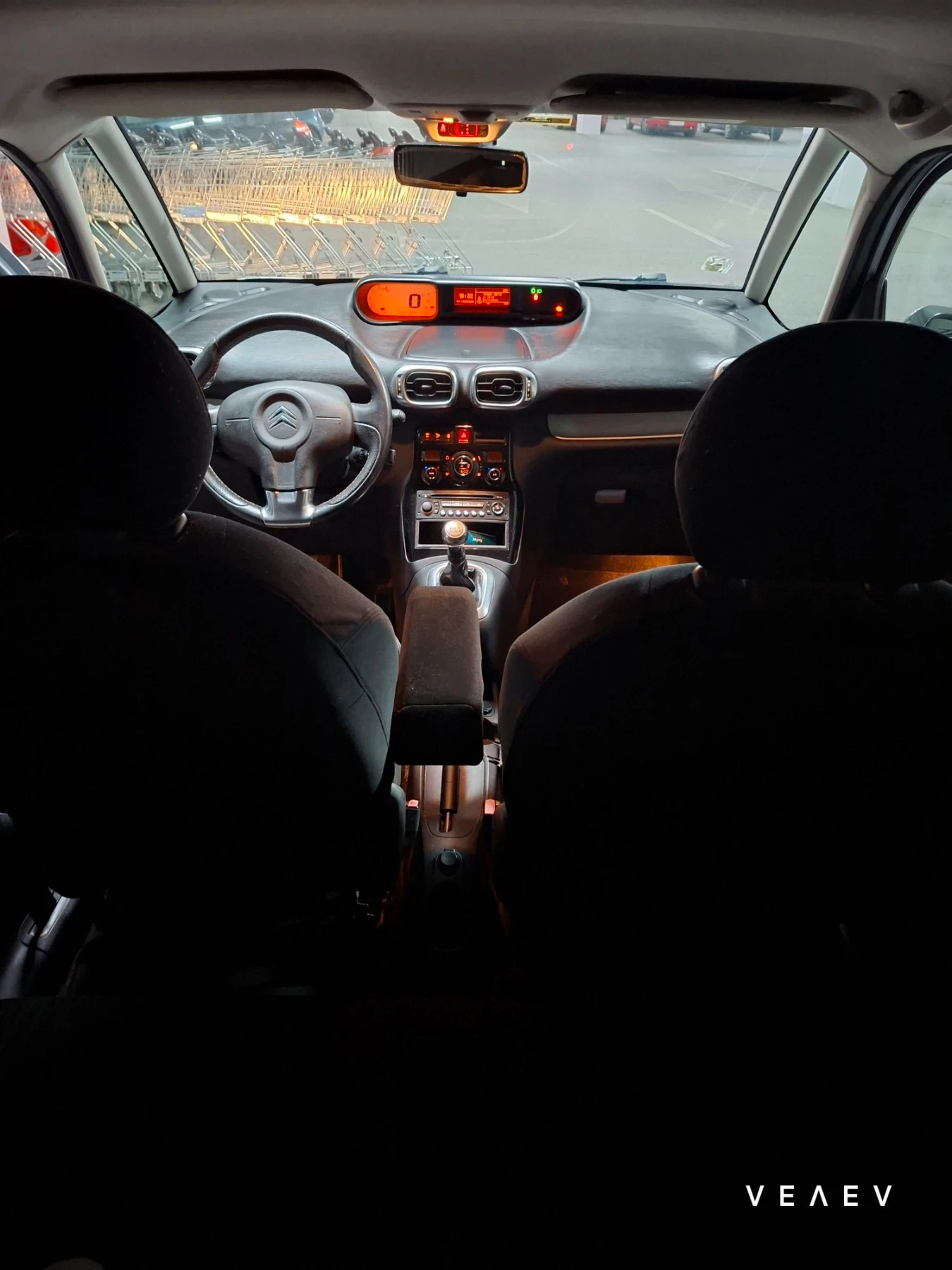 Citroen C3 Picasso, снимка 7 - Автомобили и джипове - 56446710
