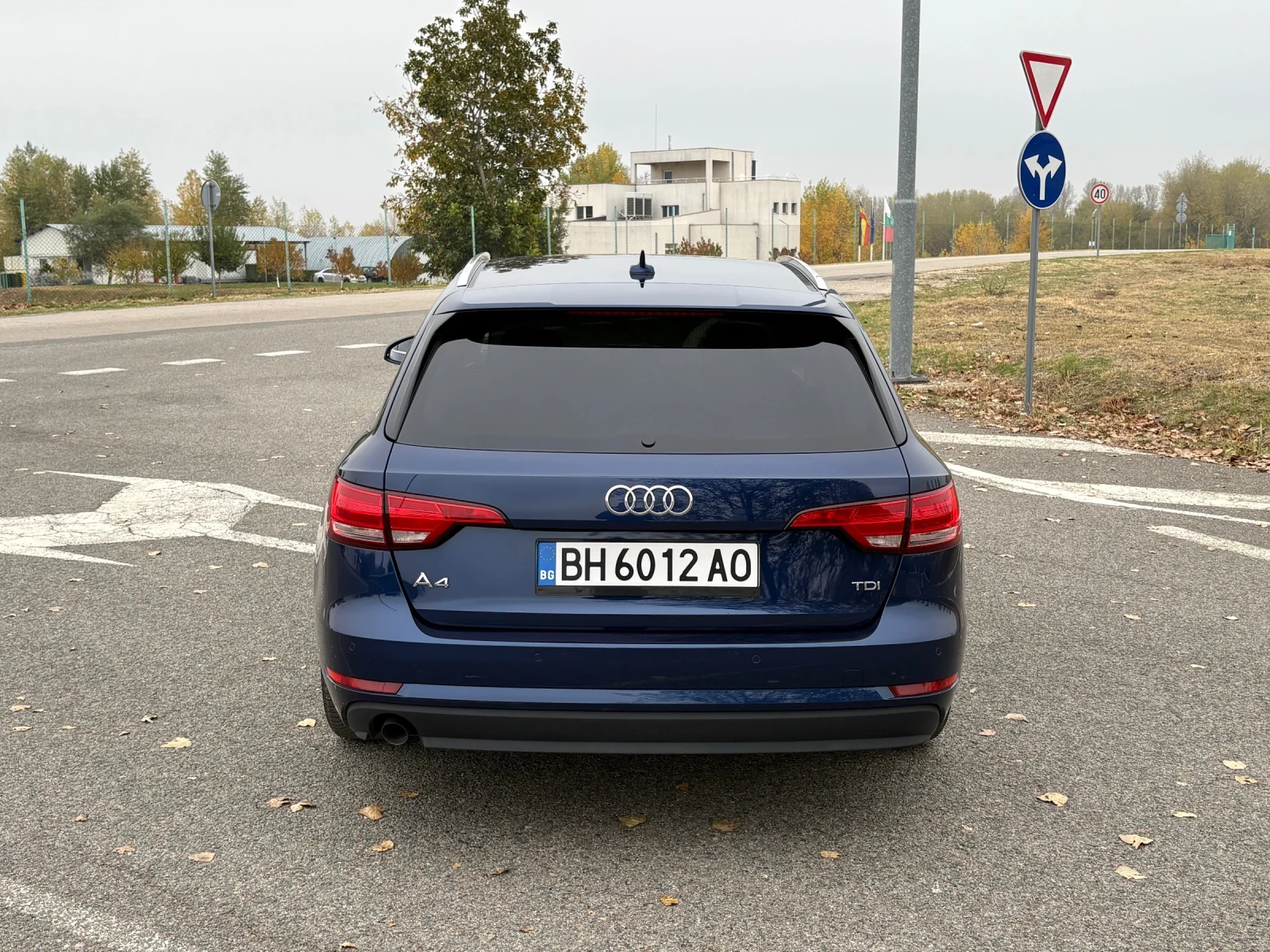 Audi A4 2.0 TDI Virtual Cockpit, снимка 5 - Автомобили и джипове - 56647746