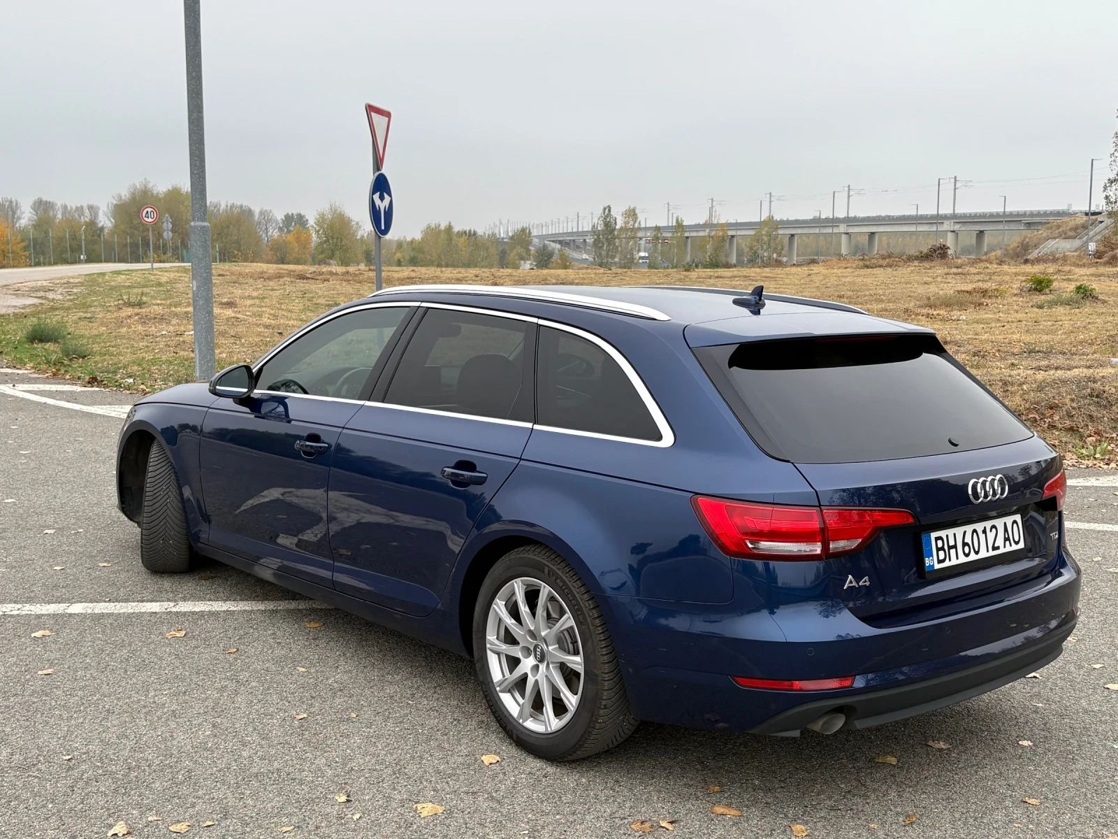 Audi A4 2.0 TDI Virtual Cockpit, снимка 4 - Автомобили и джипове - 56647746