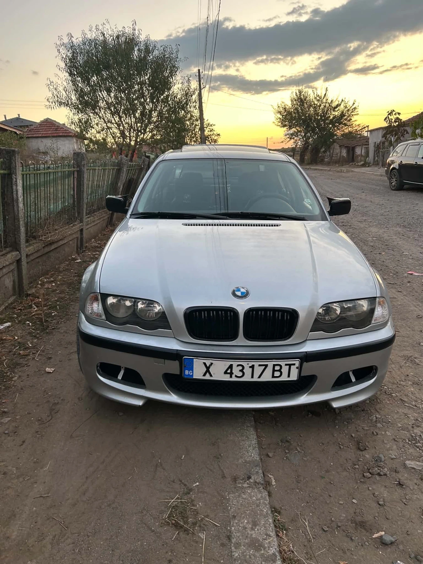 BMW 320, снимка 4 - Автомобили и джипове - 56741992