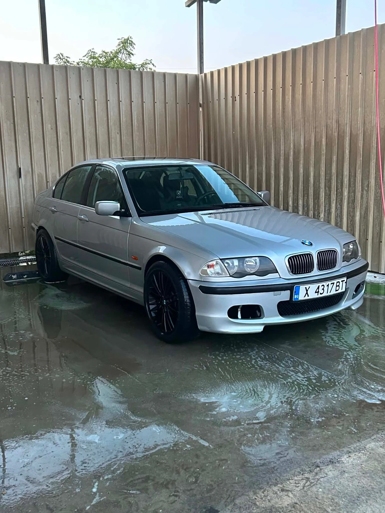 BMW 320, снимка 2 - Автомобили и джипове - 56741992