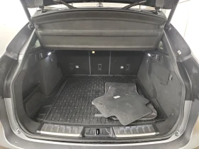 Jaguar F-PACE 25t Checkered Flag Limited Edition AWD, снимка 13