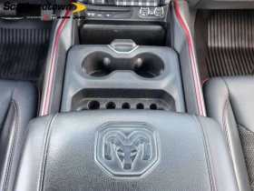 Dodge RAM 1500 * Rebel Crew Cab | 5'7 Box | Sunroof | HEMI | , снимка 11