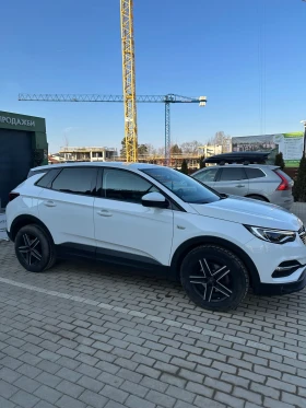 Opel Grandland X 1.2 Turbo Вижте описанието!, снимка 2