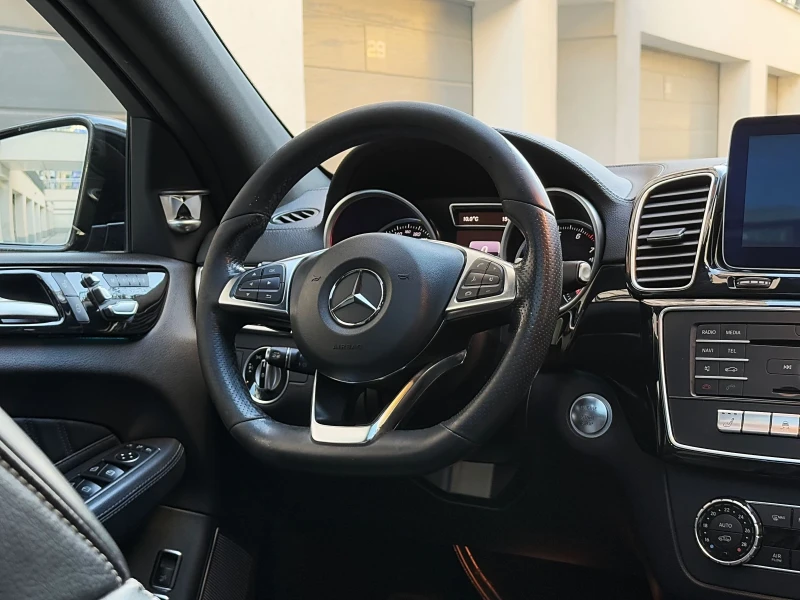 Mercedes-Benz GLE 43 AMG Mercedes GLE43 AMG* B&O* CAM360* PANORAMA* Distron, снимка 8 - Автомобили и джипове - 48650784