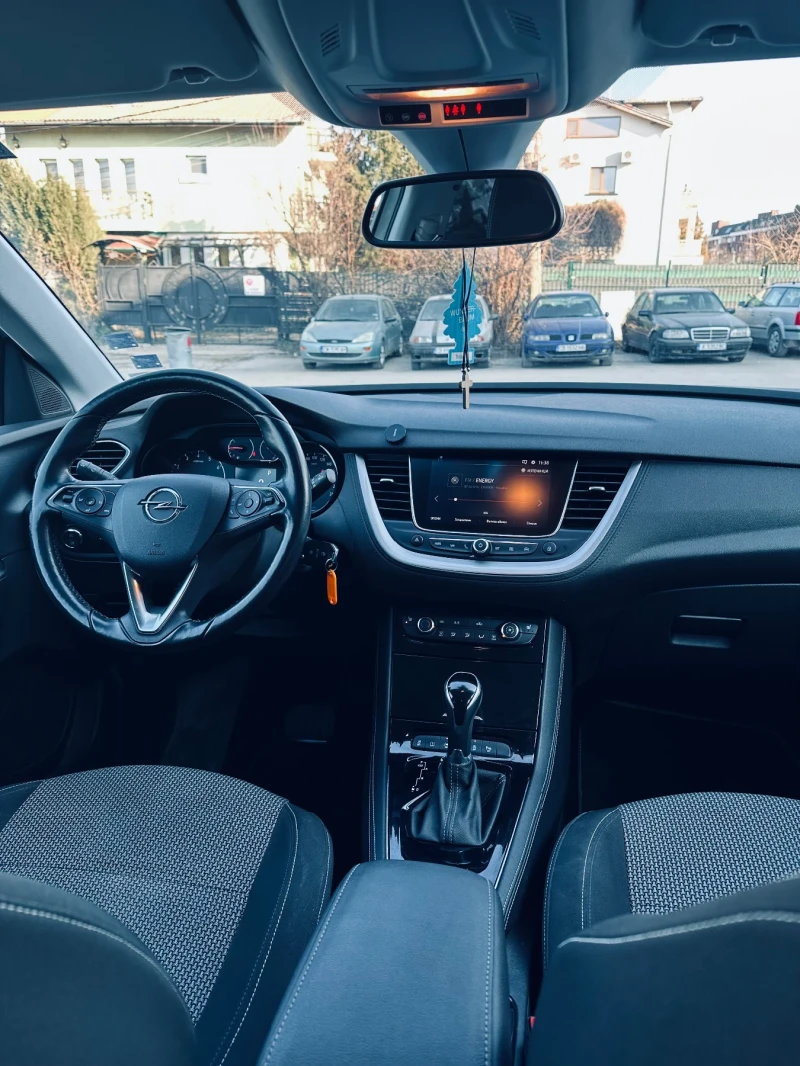 Opel Grandland X 1.2 Turbo Вижте описанието!, снимка 8 - Автомобили и джипове - 49026192