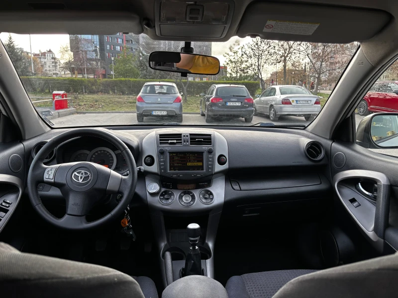 Toyota Rav4 2.2 D4D 136HP, снимка 8 - Автомобили и джипове - 49520584