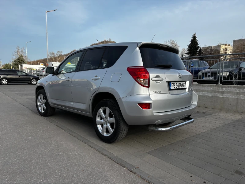 Toyota Rav4 2.2 D4D 136HP, снимка 3 - Автомобили и джипове - 49520584