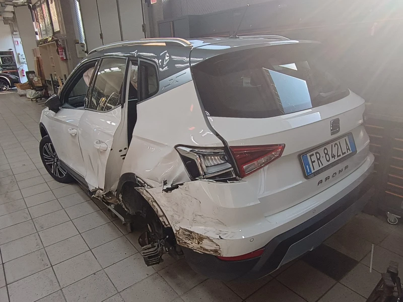 Seat Arona 2.0TDI, снимка 6 - Автомобили и джипове - 52737658