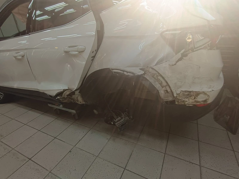 Seat Arona 2.0TDI, снимка 7 - Автомобили и джипове - 52737658