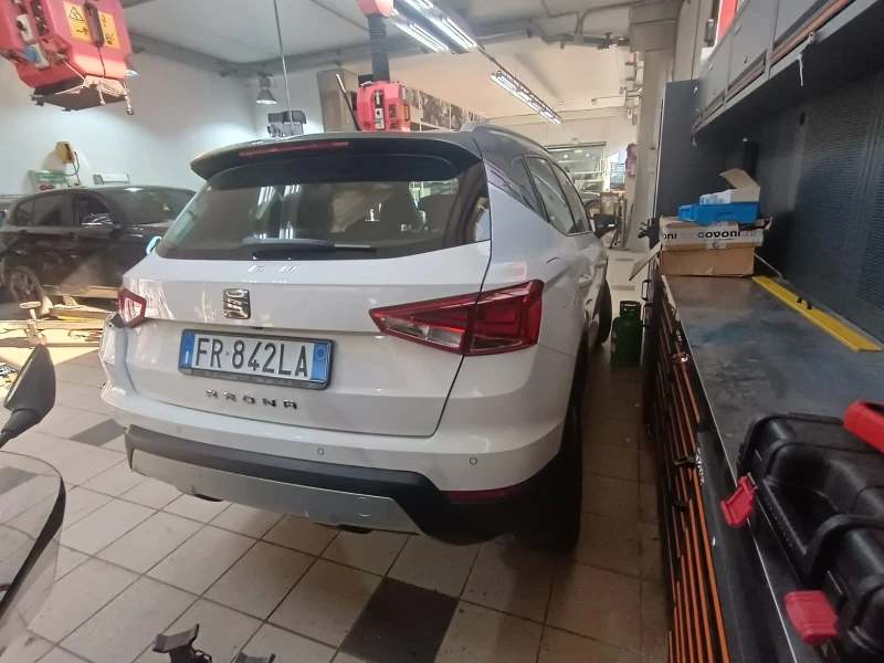 Seat Arona 2.0TDI, снимка 5 - Автомобили и джипове - 52737658