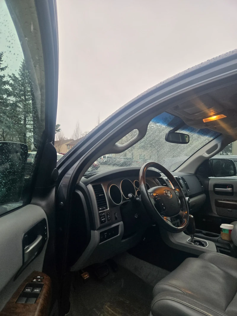 Toyota Sequoia PLATINUM * 5.7* 4?4* , снимка 12 - Автомобили и джипове - 52893348