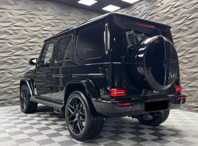Mercedes-Benz G 63 AMG Akrapovic * Stars * Burmester * Pano * Обдухване *, снимка 3 - Автомобили и джипове - 53040251