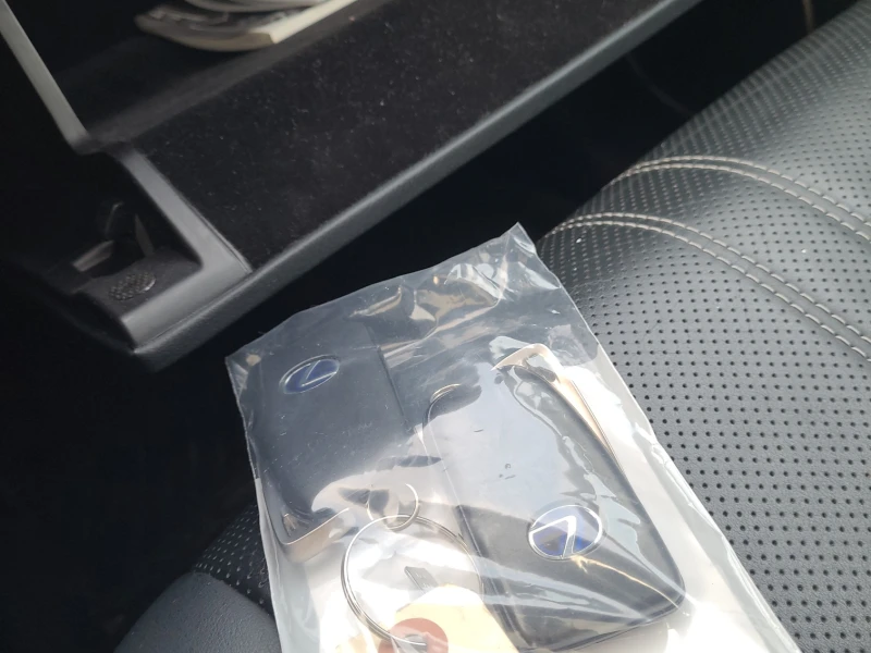 Lexus RX 450h * CARFAX * ОПЦИЯ ЗА ФИНАНСИРАНЕ * , снимка 11 - Автомобили и джипове - 53163103