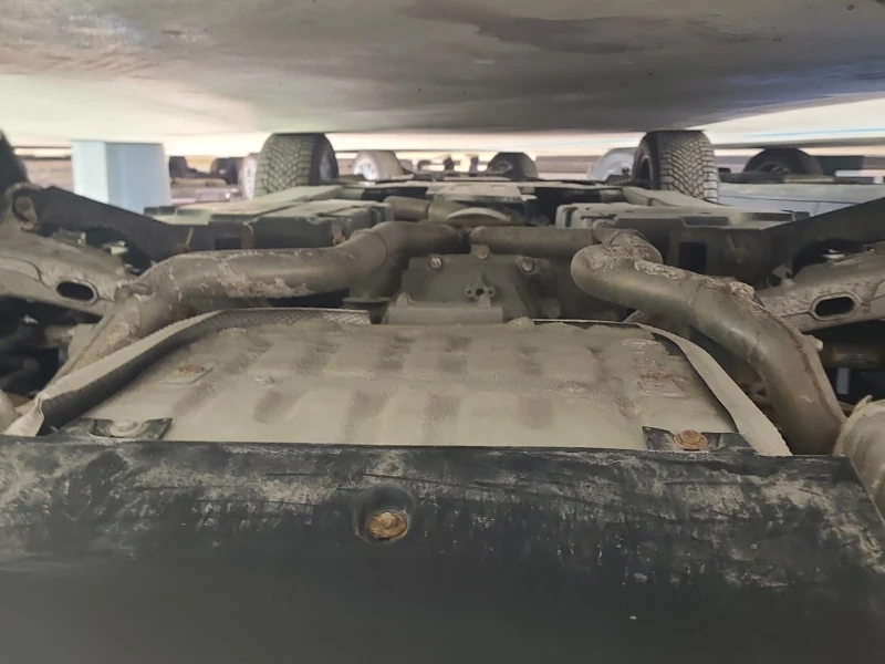 Jaguar F-PACE 25t Checkered Flag Limited Edition AWD, снимка 17 - Автомобили и джипове - 53480271