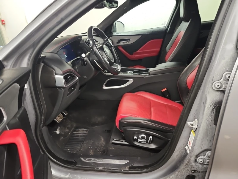 Jaguar F-PACE 25t Checkered Flag Limited Edition AWD, снимка 7 - Автомобили и джипове - 53480271