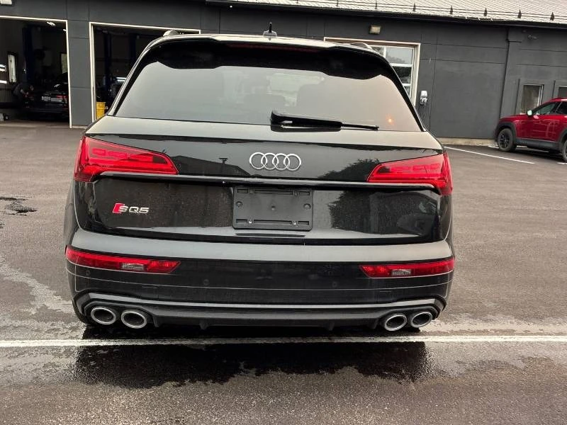Audi SQ5 * Technik * DIS * PANO * 360 * CARFAX, снимка 6 - Автомобили и джипове - 55342486