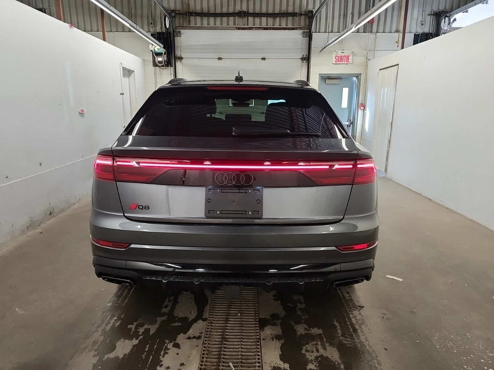 Audi Q8 * * PROGRESSIV * * CARFAX * * АВТО КРЕДИТ * *  - изображение 6