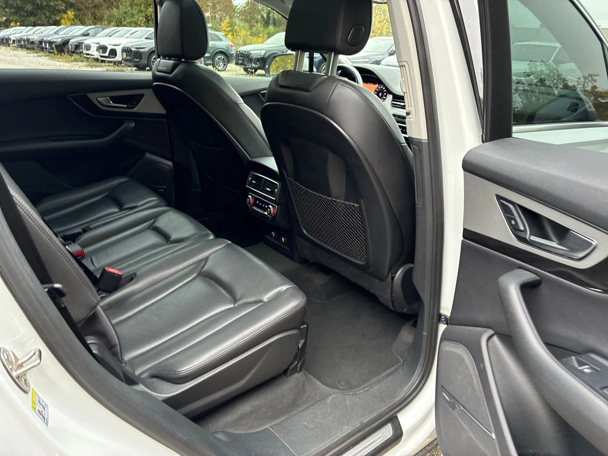 Audi Q7 *  *    *   *  | Mobile.bg   11