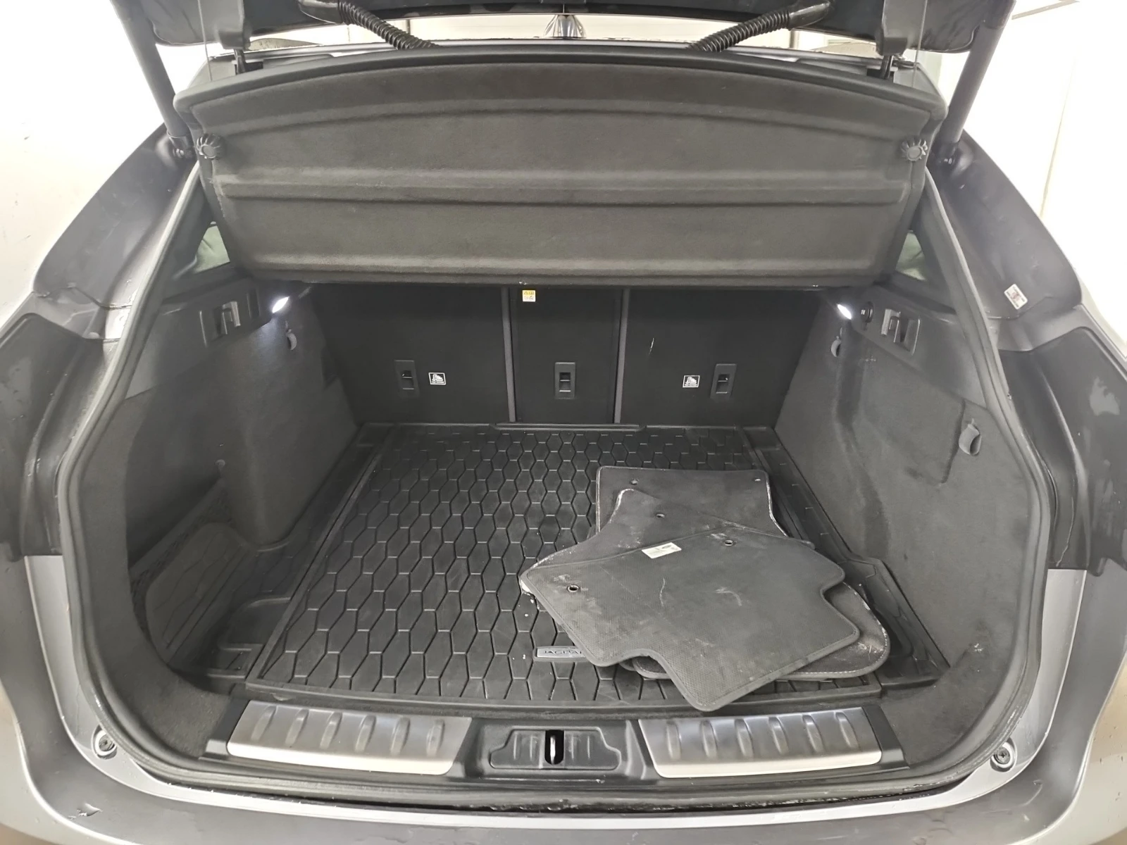 Jaguar F-PACE 25t Checkered Flag Limited Edition AWD | Mobile.bg � ����������� 13