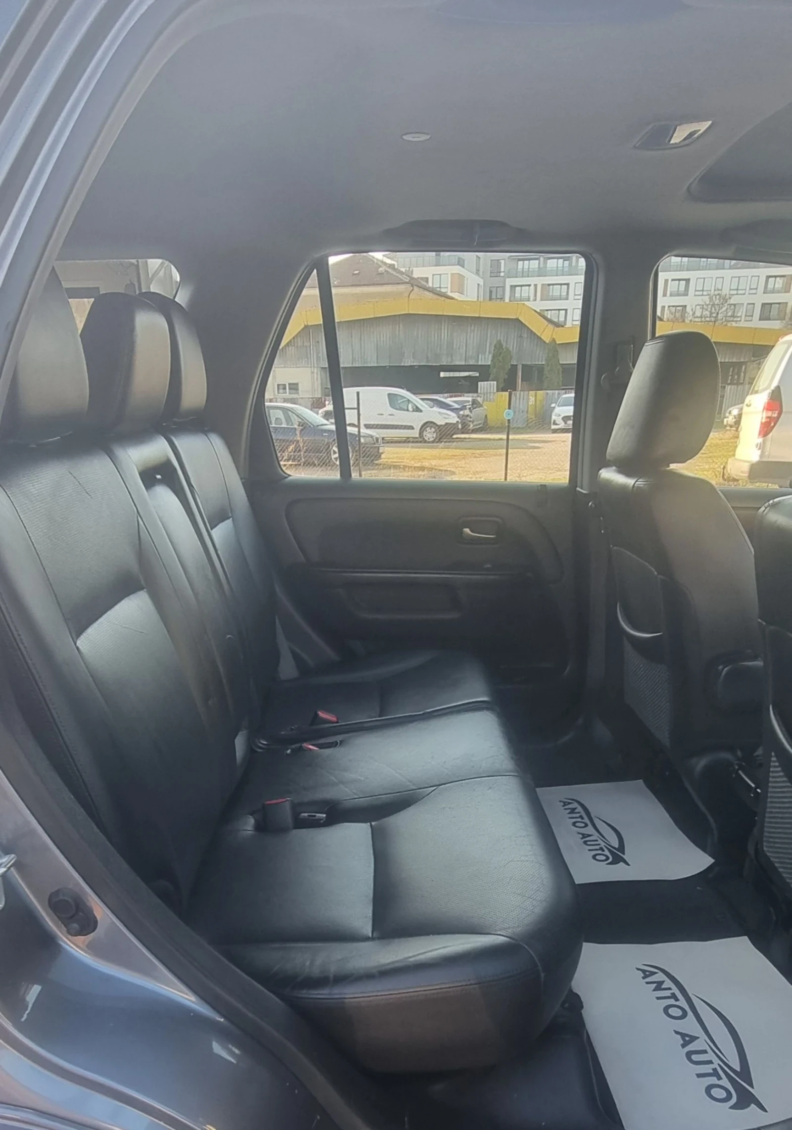 Honda Cr-v 2.0 i-VTEC 4x4 Първи собственик!Кожа!Подгрев!, снимка 12 - Автомобили и джипове - 53801128