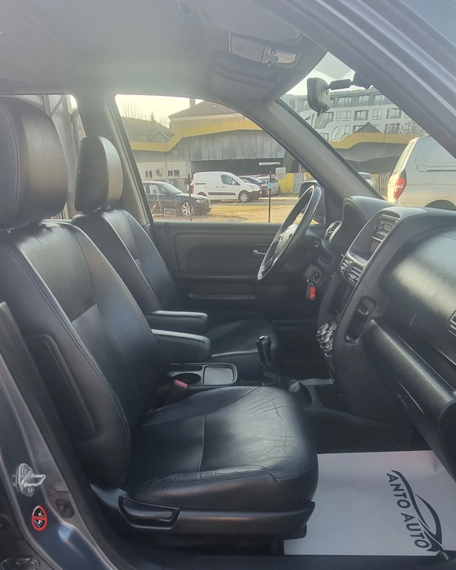 Honda Cr-v 2.0 i-VTEC 4x4 Първи собственик!Кожа!Подгрев!, снимка 10 - Автомобили и джипове - 53801128