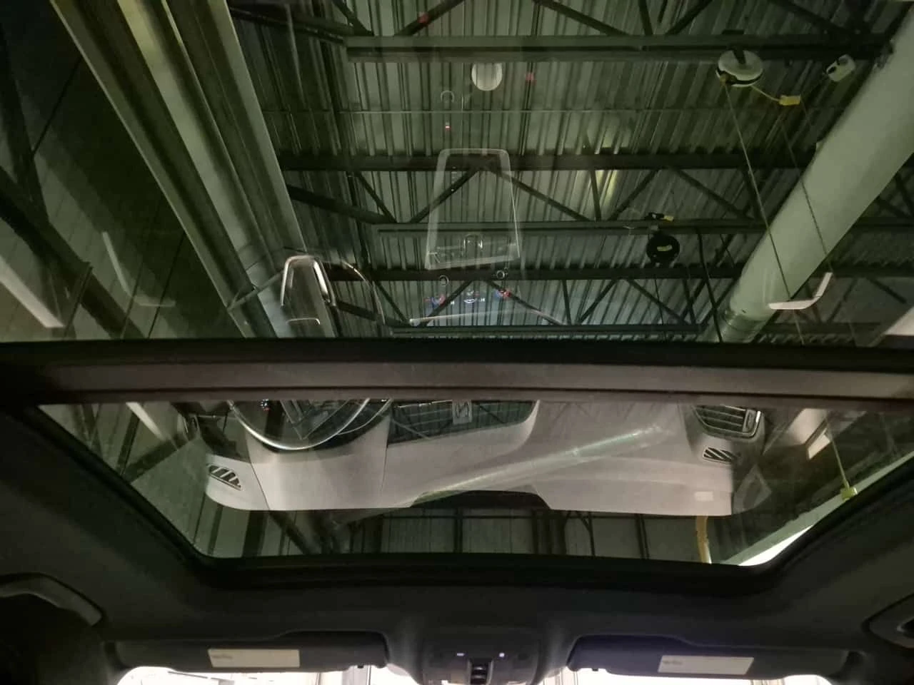 Audi Q3 KOMFORT S line 45 TFSI quattro | PANO | ПОДГРЕВИ, снимка 12 - Автомобили и джипове - 53819557