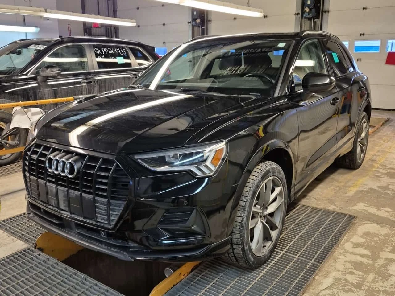 Audi Q3 KOMFORT S line 45 TFSI quattro | PANO | ПОДГРЕВИ | Auto.bg — изображение 1