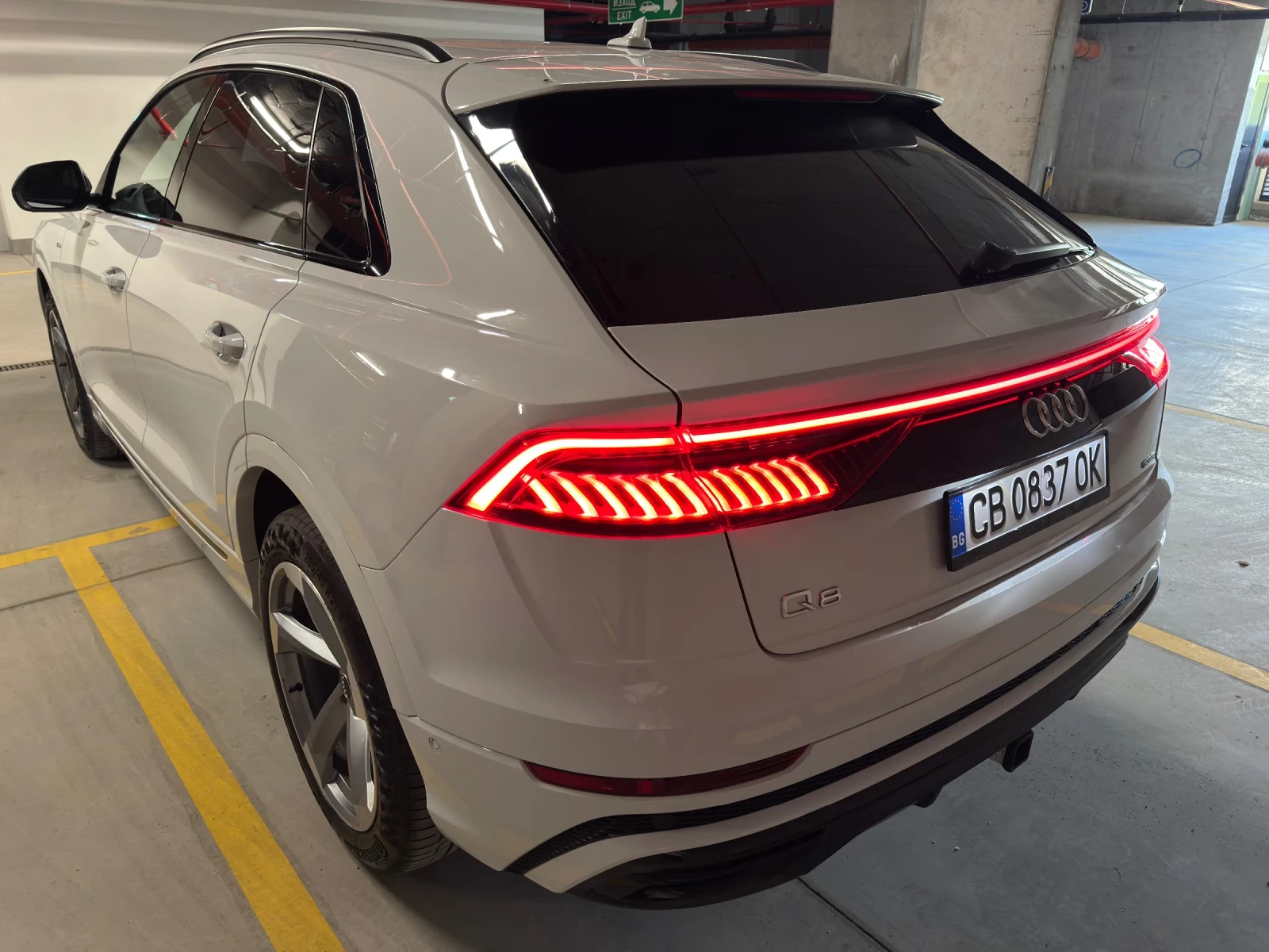 Audi Q8 55 TFSI от Ауди представителство с гаранция, снимка 4 - Автомобили и джипове - 54171483