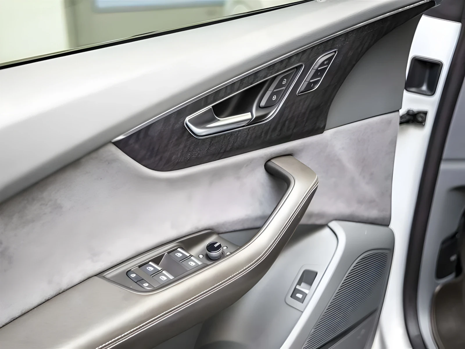 Audi Q8 55 tfsi �� ���� � 1 ������ �������� | Mobile.bg � ����������� 11