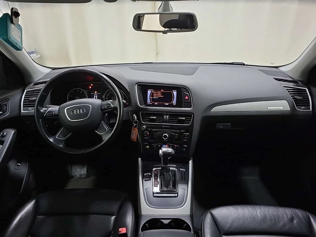 Audi Q5 * 2.0T KOMFORT * CARFAX * БЕЗ ПЪРВОНАЧАЛНА ВНОСКА, снимка 10 - Автомобили и джипове - 53899288