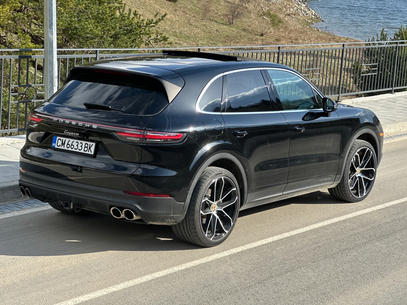 Porsche Cayenne, снимка 3 - Автомобили и джипове - 54195136