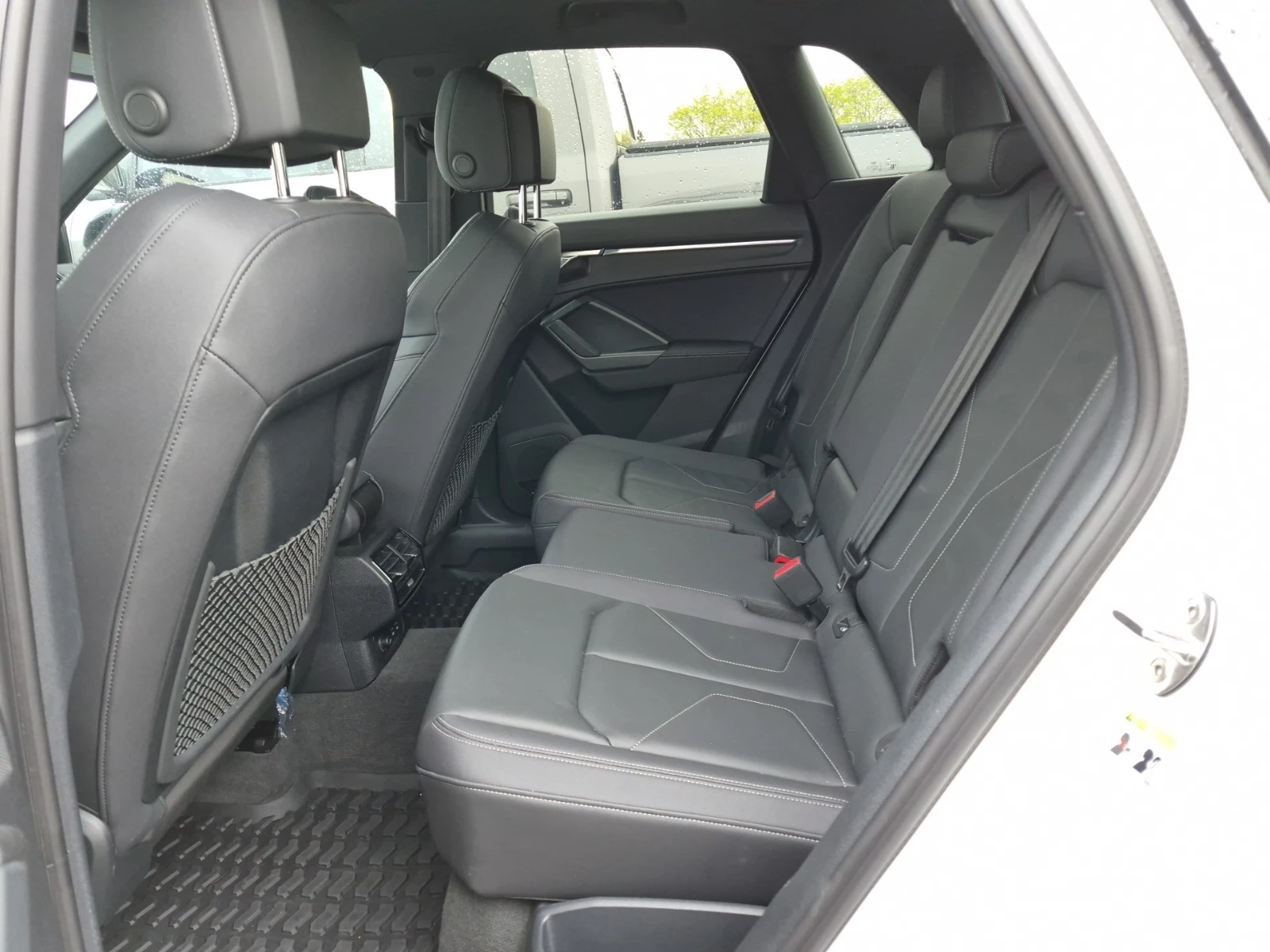 Audi Q3 Technik * * CARFAX * * АВТО КРЕДИТ * * , снимка 9 - Автомобили и джипове - 54360867