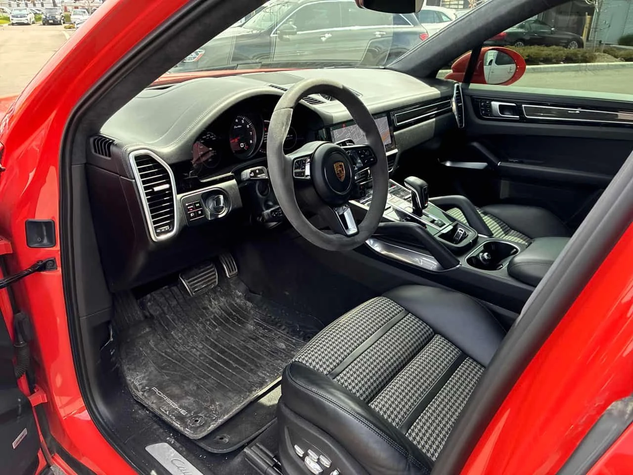 Porsche Cayenne Turbo/360/DIS/HUD/MATRIX/BOSE/, снимка 5 - Автомобили и джипове - 54651789