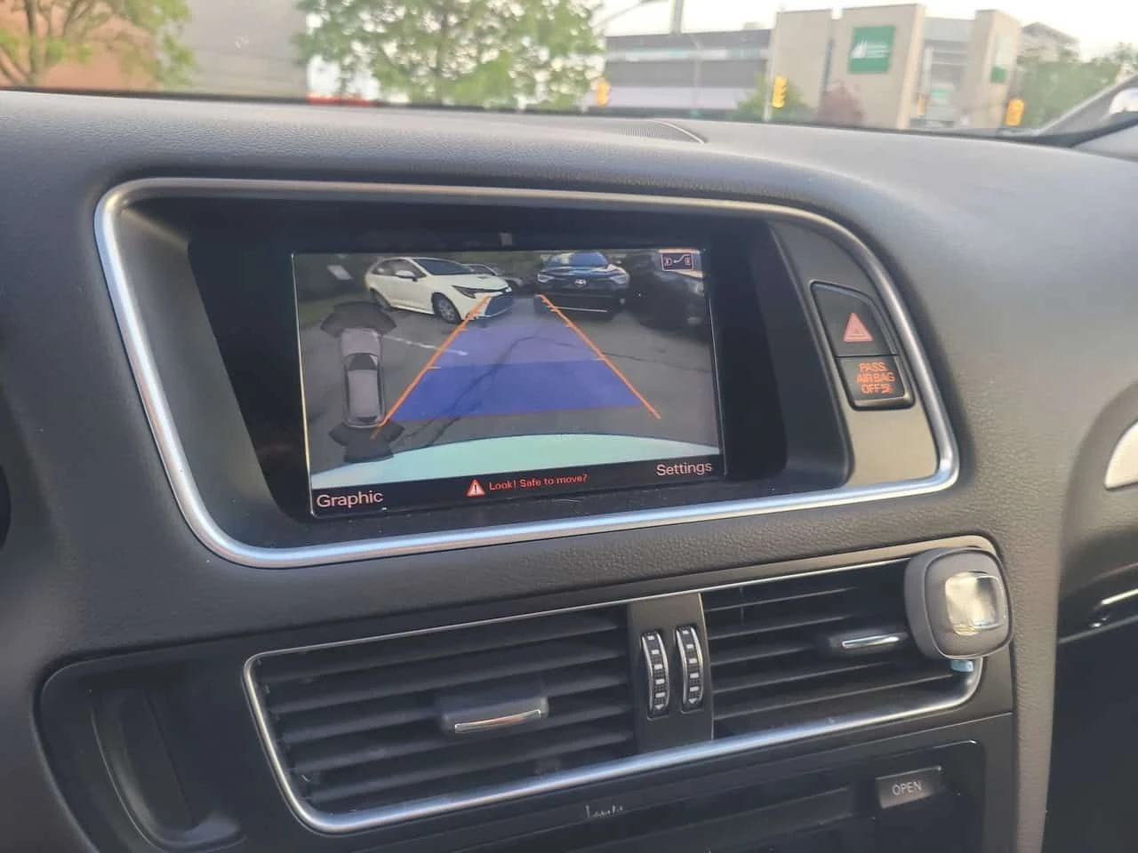Audi Q5 * Progressiv * ВТОРИ ГУМИ + ДЖАНТИ * ПАНОРАМА, снимка 11 - Автомобили и джипове - 54968439