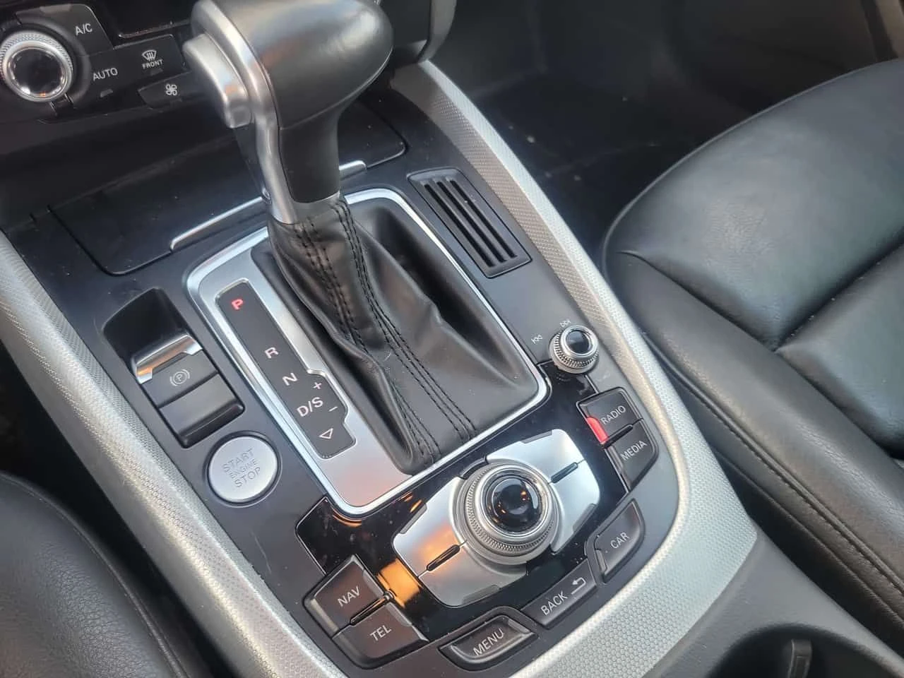 Audi Q5 * Progressiv * ВТОРИ ГУМИ + ДЖАНТИ * ПАНОРАМА, снимка 10 - Автомобили и джипове - 54968439