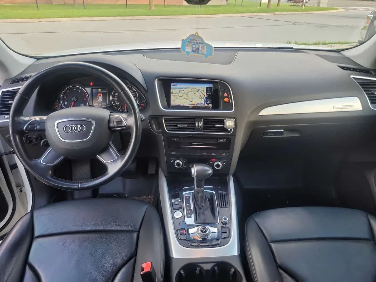 Audi Q5 * Progressiv * ВТОРИ ГУМИ + ДЖАНТИ * ПАНОРАМА, снимка 9 - Автомобили и джипове - 54968439