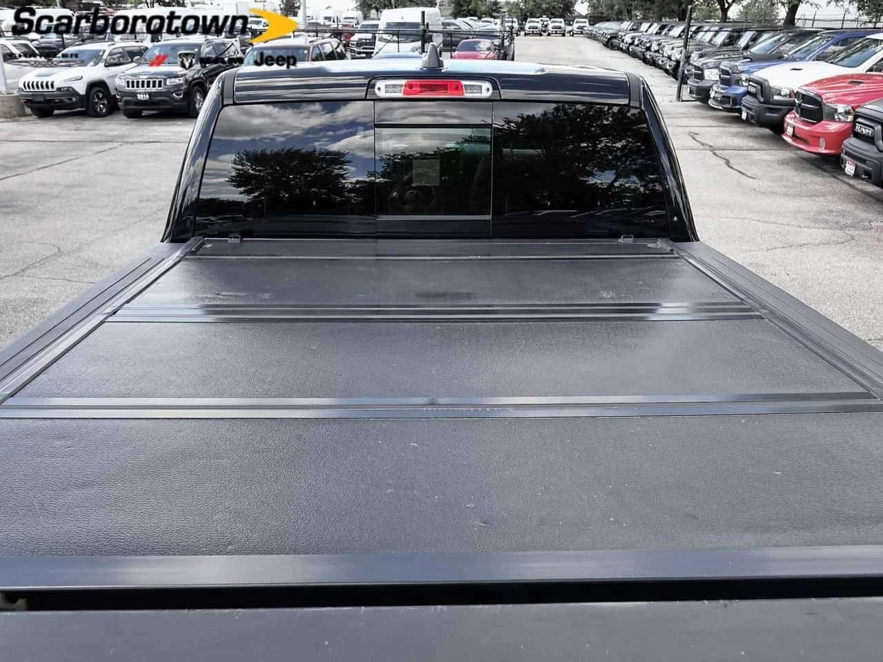 Dodge RAM 1500 * Rebel Crew Cab | 5'7 Box | Sunroof | HEMI | , снимка 13 - Автомобили и джипове - 55570849