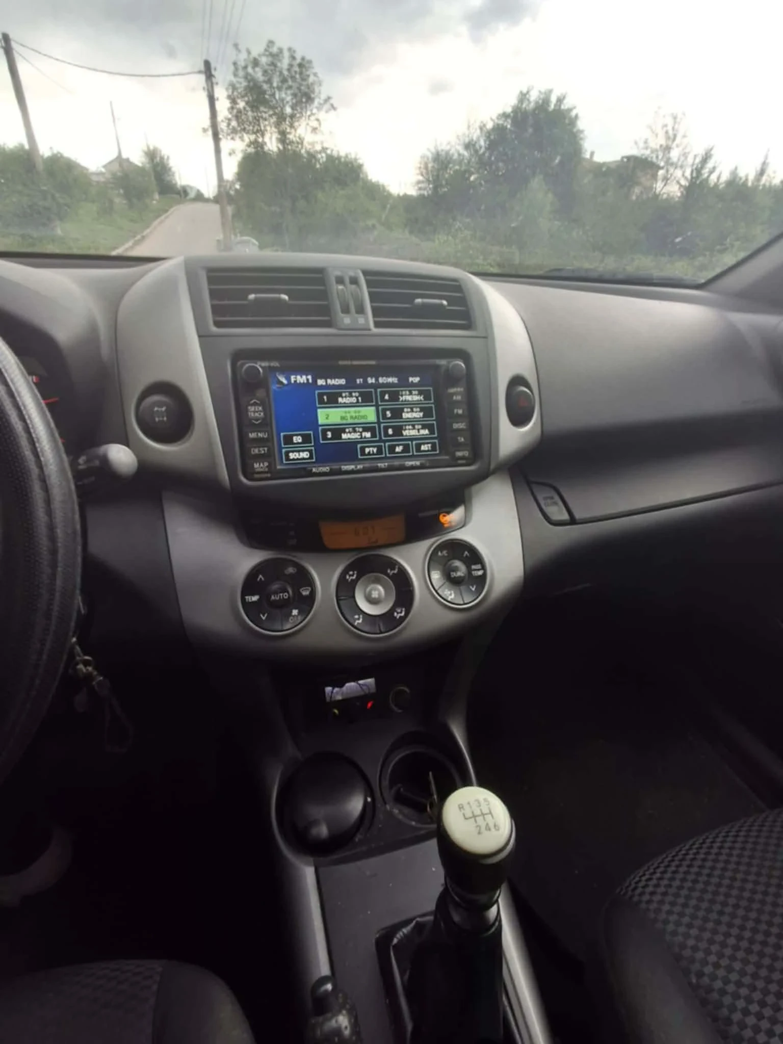 Toyota Rav4, снимка 8 - Автомобили и джипове - 56130858