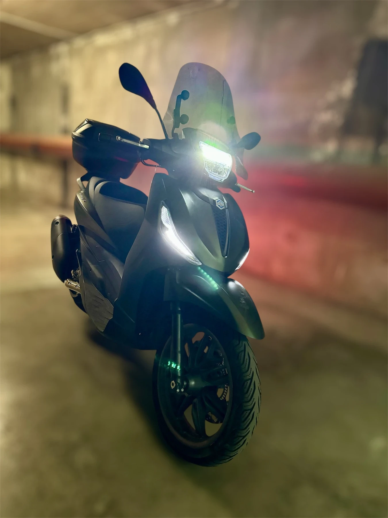 Piaggio Beverly 300, снимка 6 - Мотоциклети и мототехника - 53922931