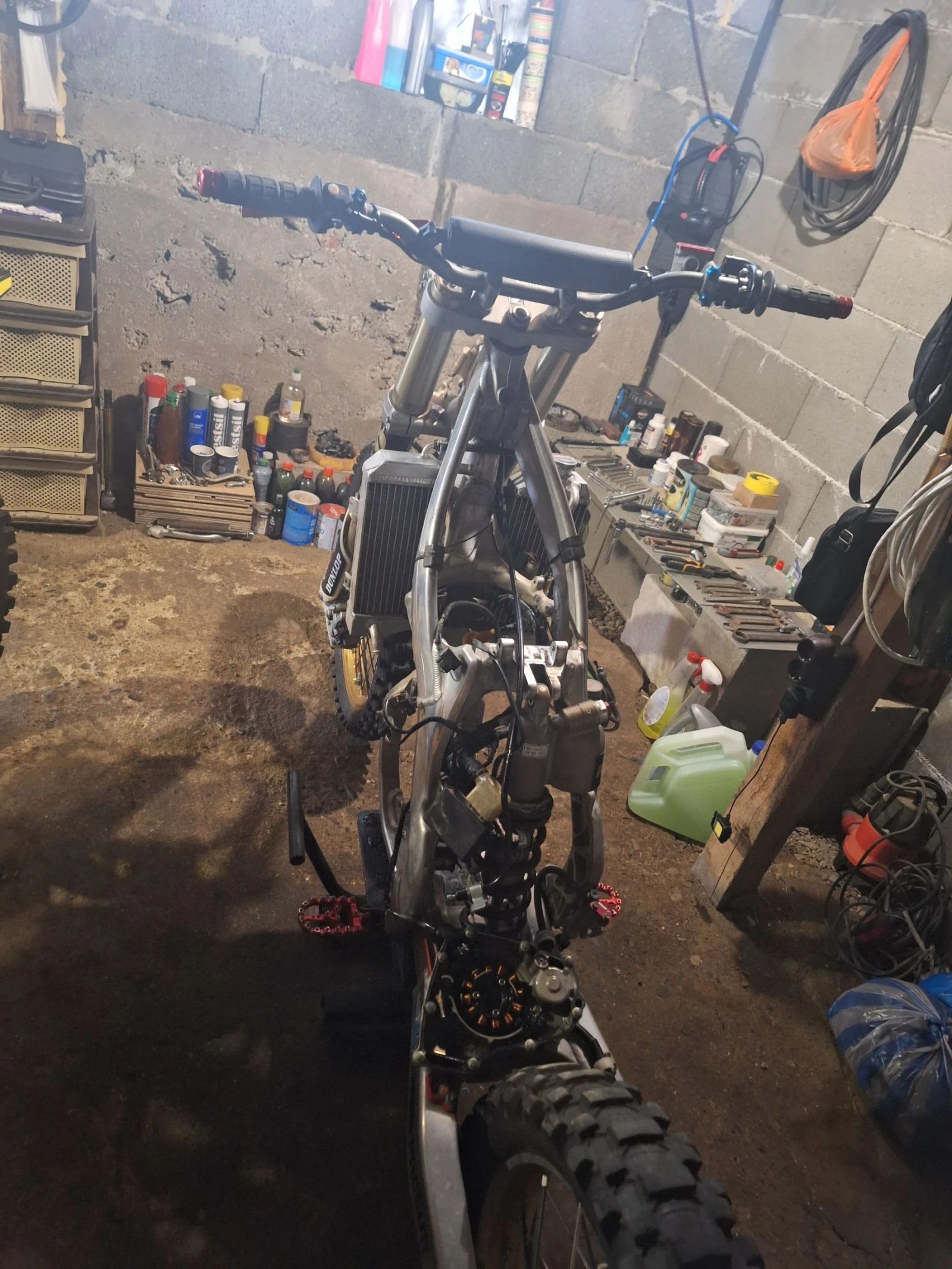 Honda Crf 450R за части, снимка 10 - Мотоциклети и мототехника - 54043373